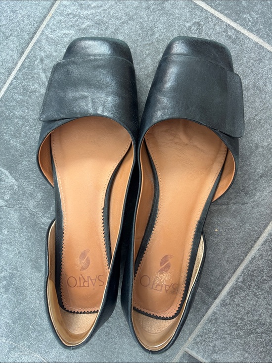 Franco Sarto Shoes - Franco Sarto Black Leather Open-Side Square-Toe Mules